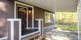 2 Bed / 2 Bath Home with 4-Car Garage, Large Yard & RV Parking in Graham! Gallery 6