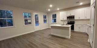 3 Bedroom 2.5 Bathroom Townhouse in Windward Village - Summerville Gallery 9