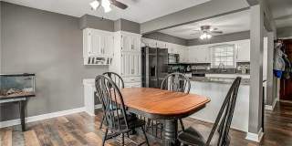 Spacious 3bd/2ba House in Independence, MO! Gallery 5