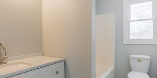 28 Orient Street Gallery 13