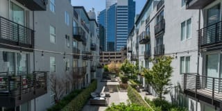 Domain Oakland Gallery 14