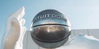 The DeMilo Gallery 38