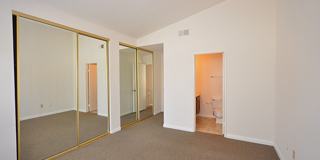 Freshly Painted 2BR/2.5BA Condo with Peak a Boo Ocean View!! Gallery 9