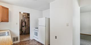 3 bedroom ranch $1300 - Lease Special Gallery 11