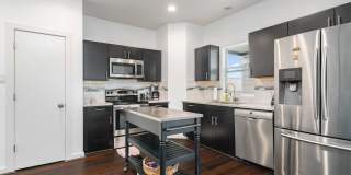 704 North Cherry Street Gallery 10