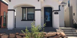 Gorgeous Desert Color Home! Gallery 1