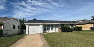 Adorable 3 bedroom 1.5 bathroom in Tulsa Gallery 1