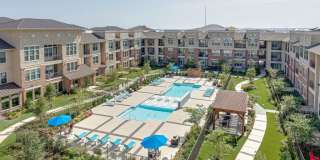 Quadrangles on Twenty Gallery 43