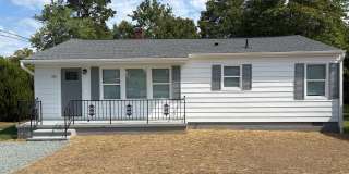 Beautifully Renovated 3 Bedroom, 2 Bathroom House in Burlington! Beautifully Renovated 3 Bedroom, 2 Bathroom House in Burlington! Gallery 1
