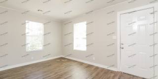 1821 North Page Avenue Gallery 4
