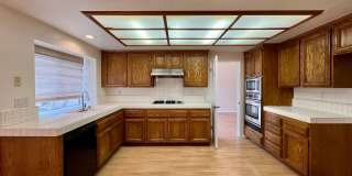 Beautiful 4 Bedroom Single Family Home with Pool and Pool Service Included for Lease in Rancho Cucamonga Beautiful 4 Bedroom Single Family Home with Pool and Pool Service Included for Lease in Rancho Cucamonga Gallery 10
