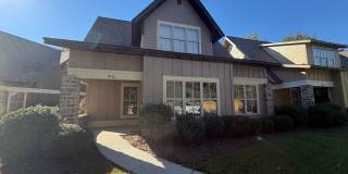 New Renovated Cottage at The Retreat in Clemson Gallery 1