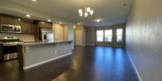 Spacious Two-Story Townhouse Gallery 9