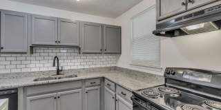 AVAILABLE JULY 10TH. 2 Bed 1 bath FOR LEASE in South Inglewood (East Nashville). $1750 Rent. Pets allowed. Walk to Shelby Bottoms Park Trailhead. Gallery 10