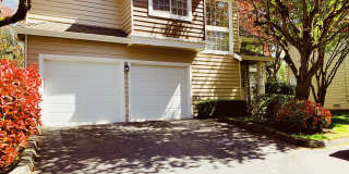 3Bd/2.5Ba Kirkland Townhome Gallery 1