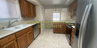 2 Bed, 2 Bath Townhouse Gallery 11