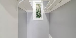 1049 Western Avenue Gallery 13
