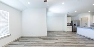 7729 92nd Street Gallery 5