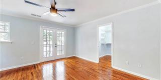 Room in 4 Bedroom Home at Harlan Rd SW Gallery 5