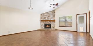 Charming 3-Bedroom Home with Stone Fireplace & Mature Trees Gallery 9