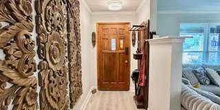 Nice 3 Bedroom (+Bonus Room) Home For Rent - Includes Weekly Pool & Monthly Cleaning Services! Gallery 3
