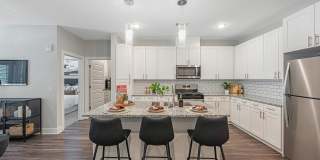 Populus Westside Apartments Gallery 12