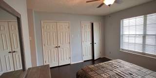 Updated condo at Cobblestone, closet to Campus! Gallery 16