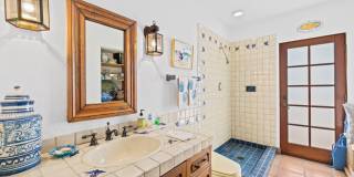 1511 E Lake Drive Gallery 13