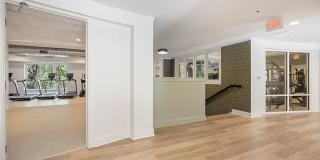 Weston Lakeside Apartments Gallery 34