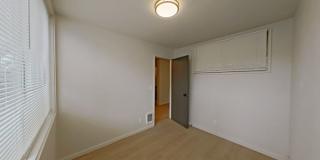 University Manor - Newly Renovated Units just a short walk from Campus! Gallery 188