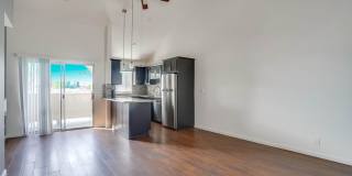 Central Inglewood Life – Gated Living Near SoFi & Transit Gallery 4
