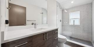 Fantastic Front Side Luxury Denver Townhome! Gallery 24