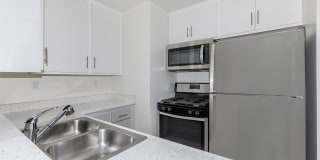 Pasadena Park Place Apartment Homes Gallery 24