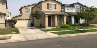 Three Bedroom Two Bathroom Two-Story Home for Rent Gallery 22