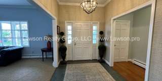 Spacious South Roanoke Home with Lawn Care Included Gallery 18