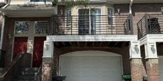 1442 Oakhill Drive Gallery 1