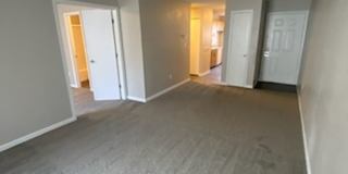 River Walk Apartments Gallery 77