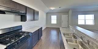 Very Nice 4 Bedroom 2 Bath Home in Yukon Schools. Gallery 9