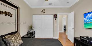 19500 SW 39th Ct Gallery 24