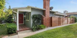 852 11th St Gallery 34