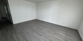 329 Berry Street - 204 Gallery 2