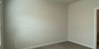 Room in 4 Bedroom Home at Tears Ln Gallery 21