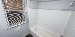 18703 Waltham Street Gallery 14