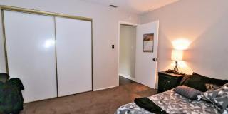 Great 2 Bedroom 1 Bath Gallery 13