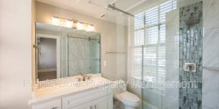 30 5th Street NE Gallery 22