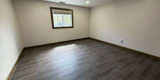 35 Leslie Road Gallery 13