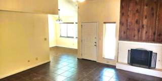 Great Two Story Eastside Townhome With Refrigerated Air Located In Quiet Well Established Neighborhood Gallery 3