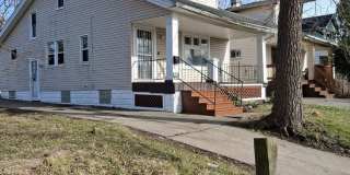 Charming 3BR House in Cleveland Gallery 1