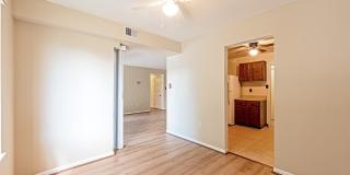 9728 KINGSBRIDGE Drive Gallery 4