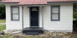 10005 North Arden Avenue - A Gallery 1